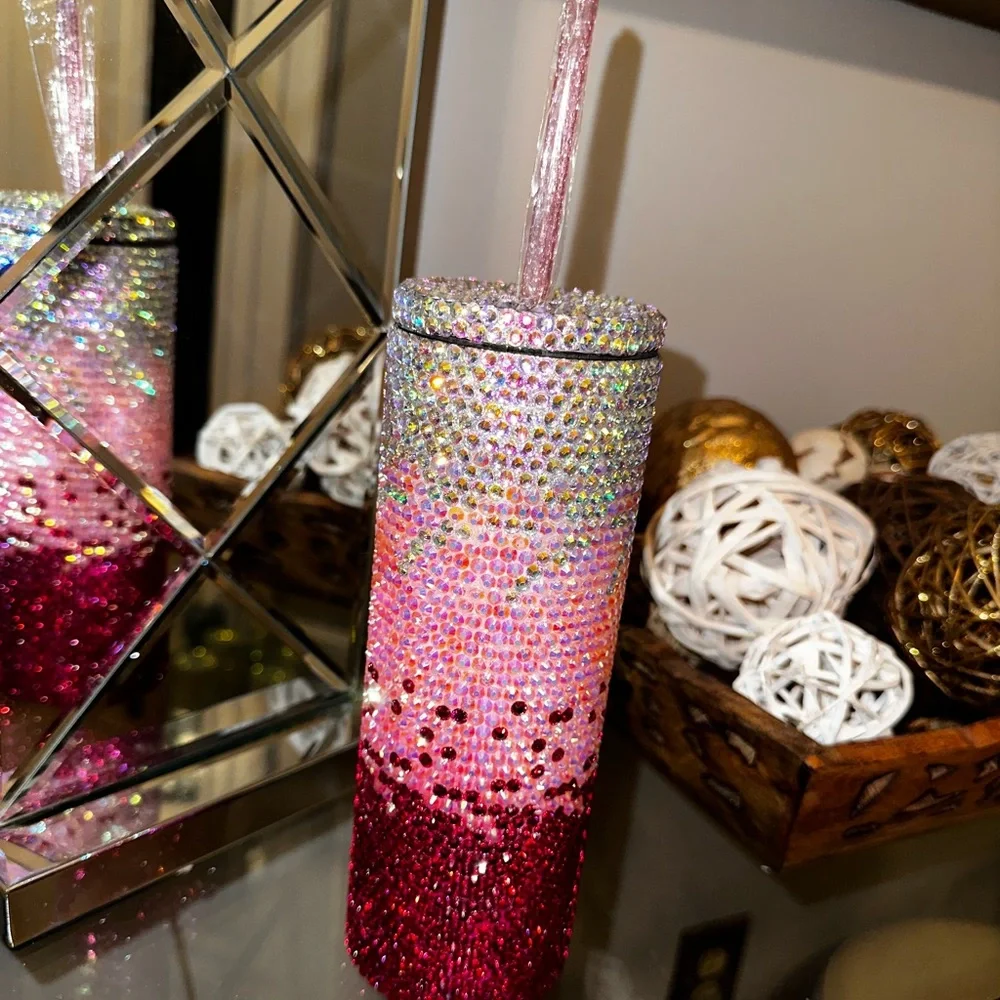 Custom Made Pink Rhinestone Tumbler🩷 - Picture 4 of 5